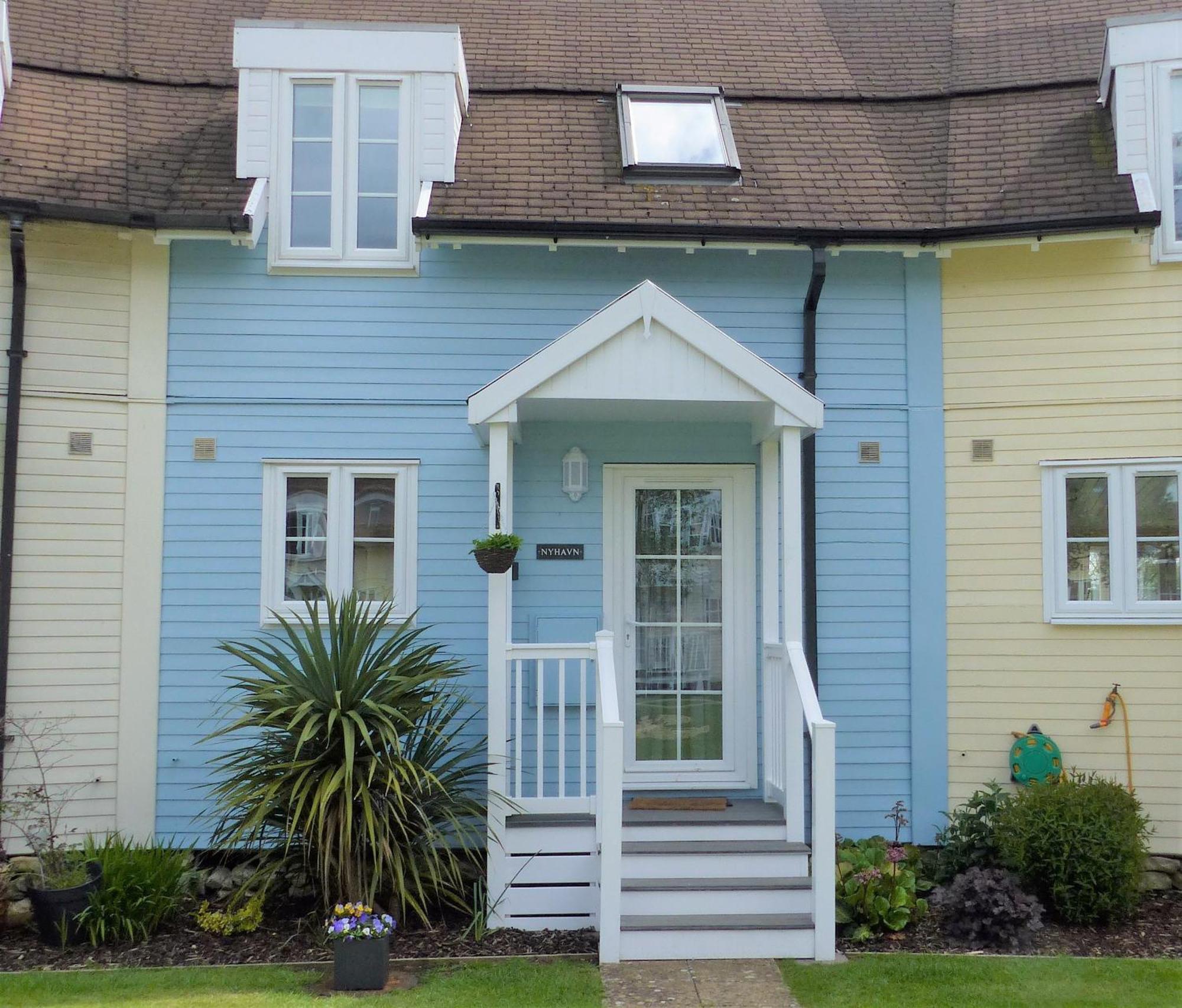 Nyhavn Lakeside Cottage Cirencester Extérieur photo