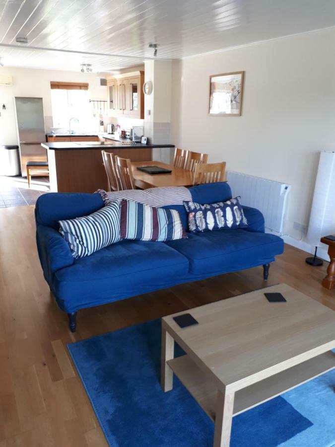 Nyhavn Lakeside Cottage Cirencester Extérieur photo