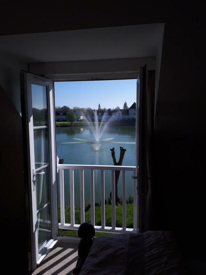 Nyhavn Lakeside Cottage Cirencester Extérieur photo
